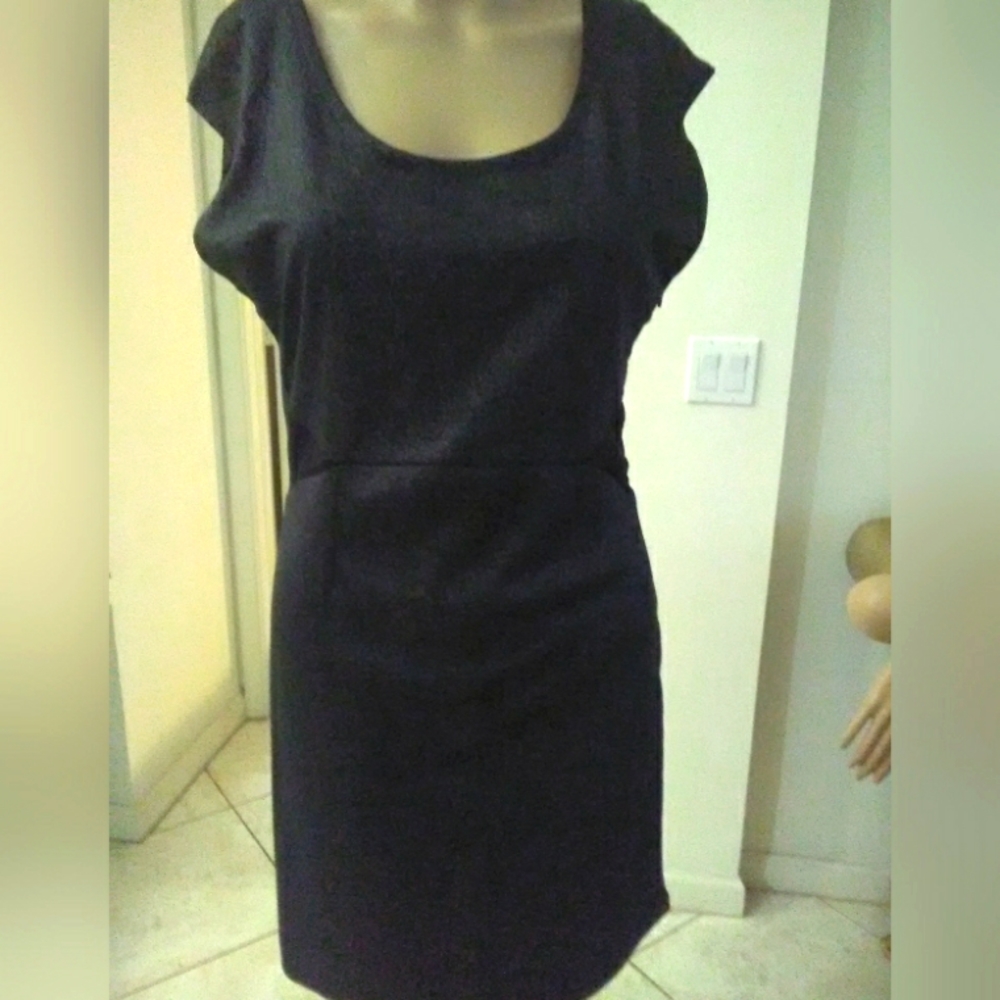 BNWOT BLACK DRESS SPARKLY SHEER UPPER BACK AND SIDE BODYCON FIT SZ. LG